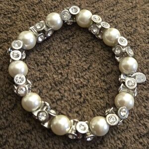 Cookie Lee Pearl and Crystal Bracelet